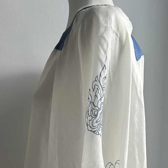 NWT Artisans Angkor Ivory & Indigo Floral Light Pure Silk Poncho — Free Size - Picture 10 of 12